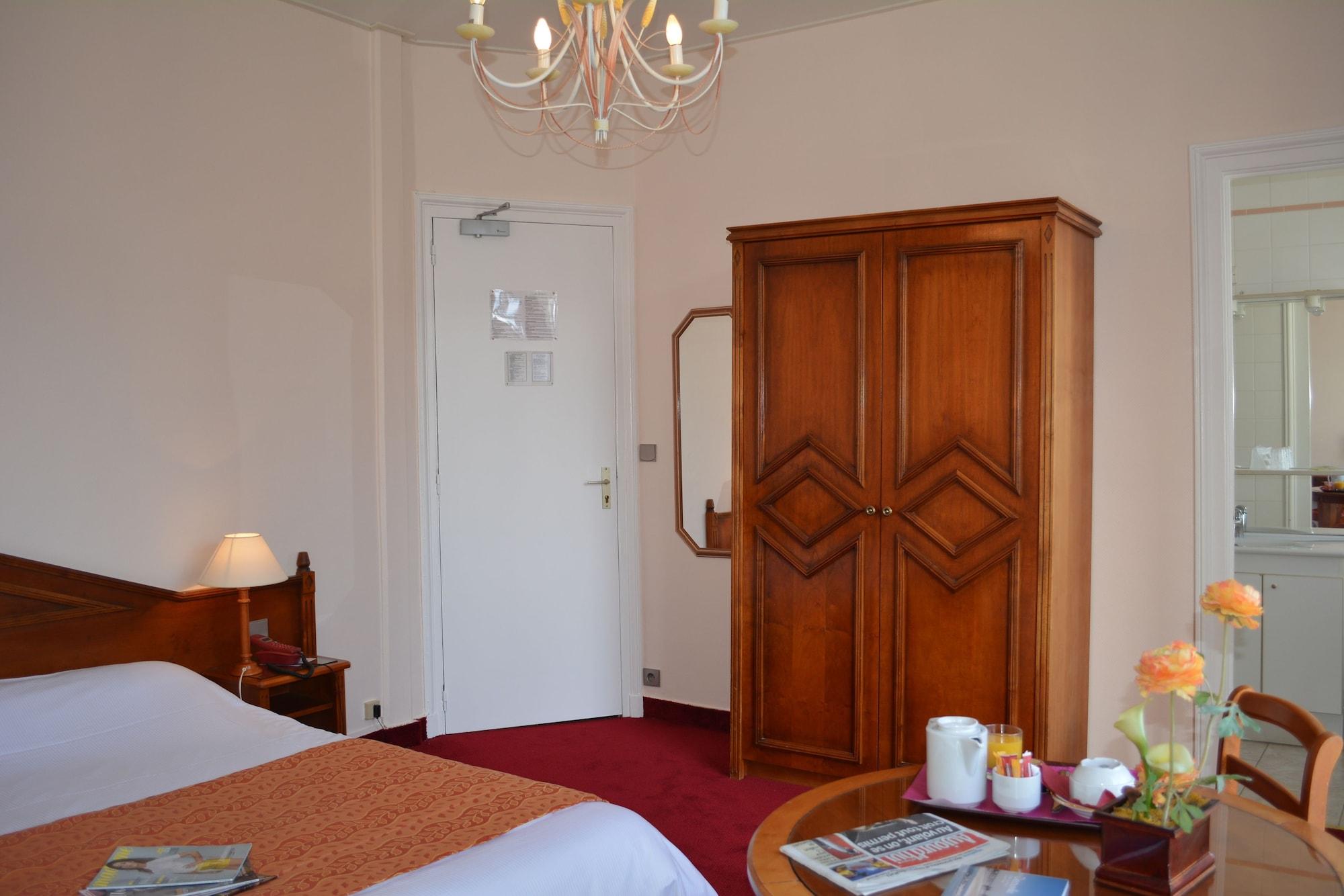 Marie Anne Hotel Довил Екстериор снимка