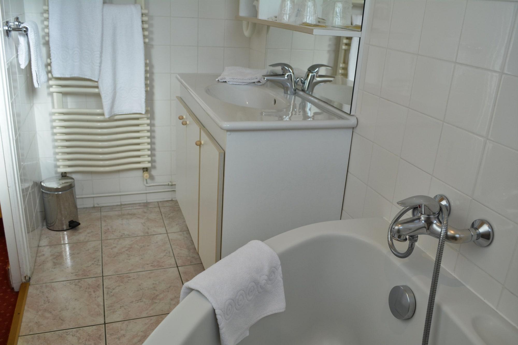 Marie Anne Hotel Довил Екстериор снимка