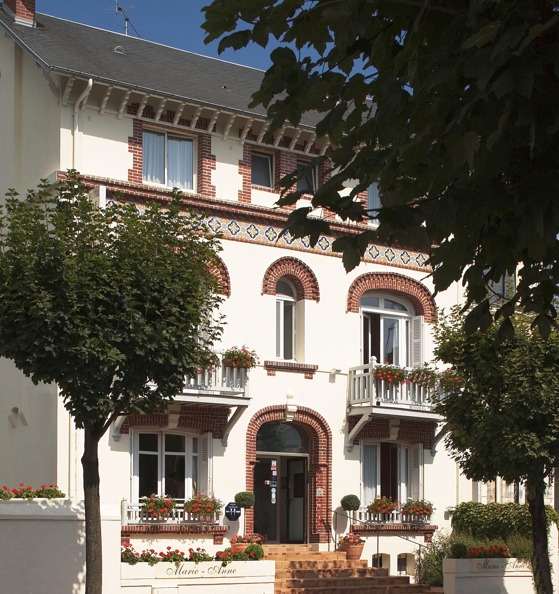 Marie Anne Hotel Довил Екстериор снимка
