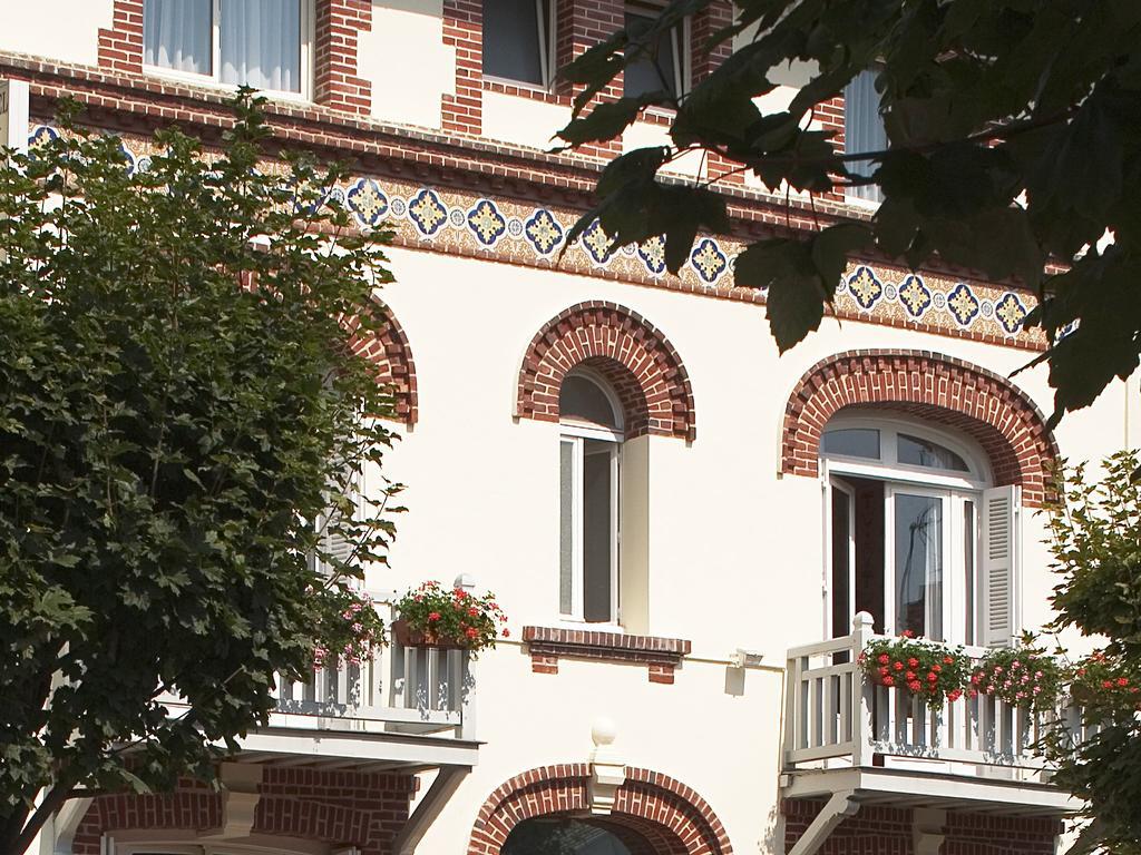 Marie Anne Hotel Довил Екстериор снимка