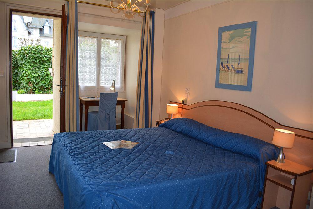 Marie Anne Hotel Довил Екстериор снимка